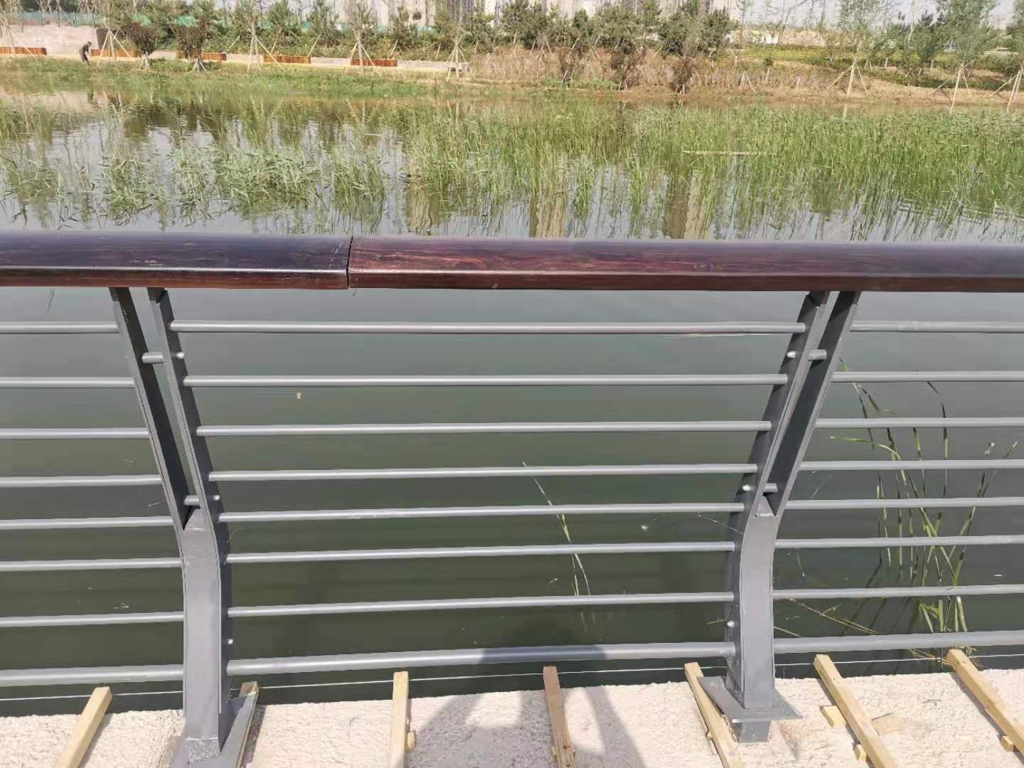 崇左市桥梁防撞护栏桥梁护栏 - 哪里好